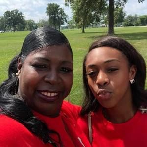 Meet your Posher, Lucy